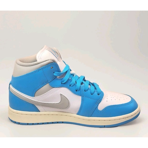 Nike Air Jordan 1 Mid Dark Powder Blue White Grey BQ6472-400 Women's Size 8.5 - Picture 9 of 12